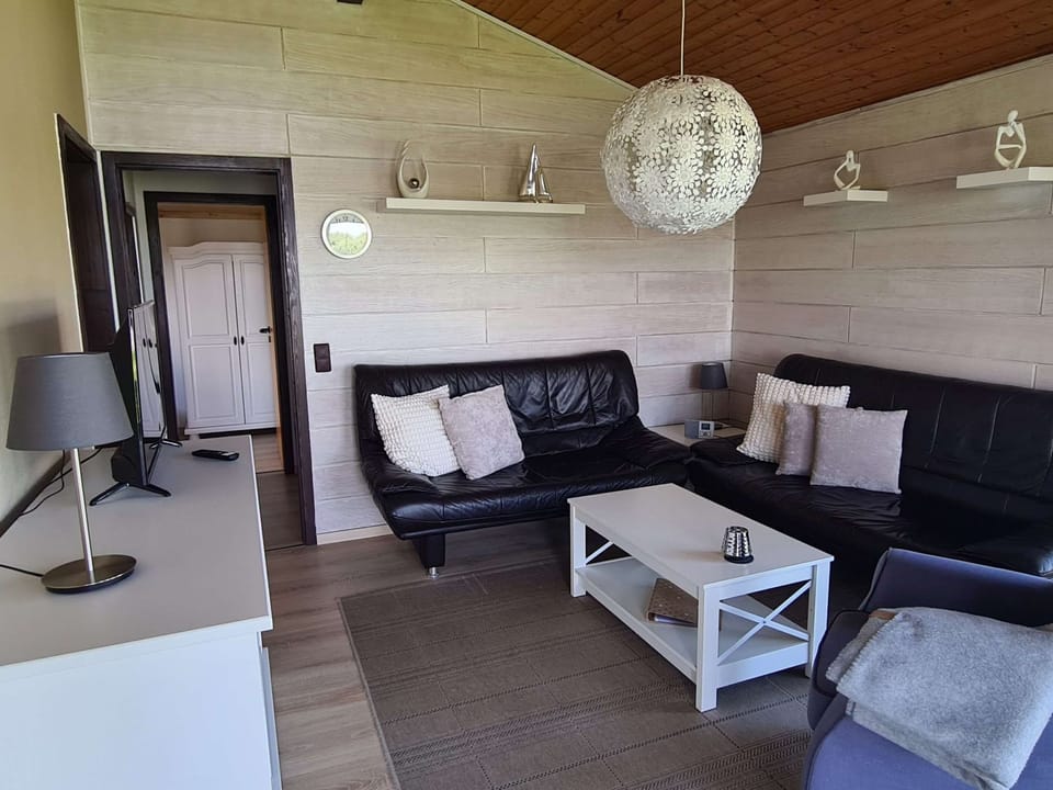 B 2 direkt am Binnensee, Seeblick Vacation rental in Butjadingen