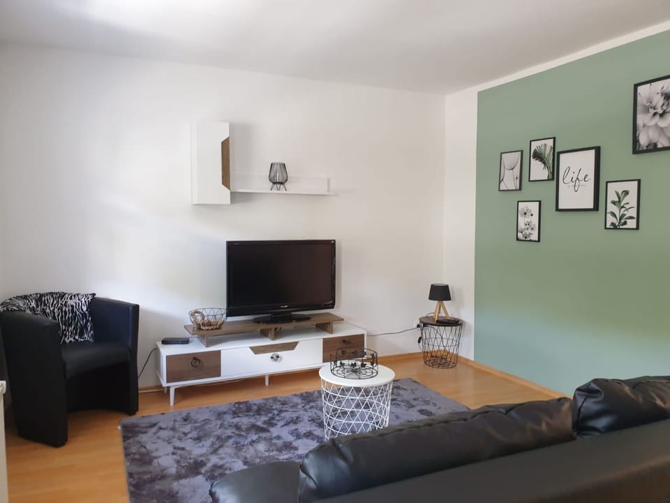 Sandra´s Ferienwohnung mit Pool Apartment in Mayen