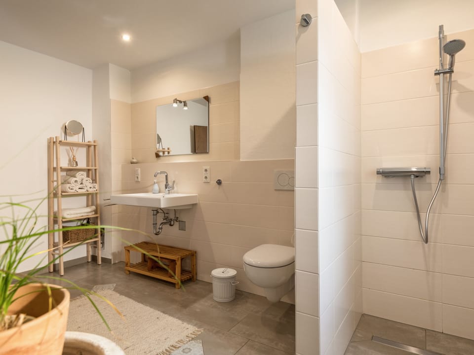 Bathroom / Wellness