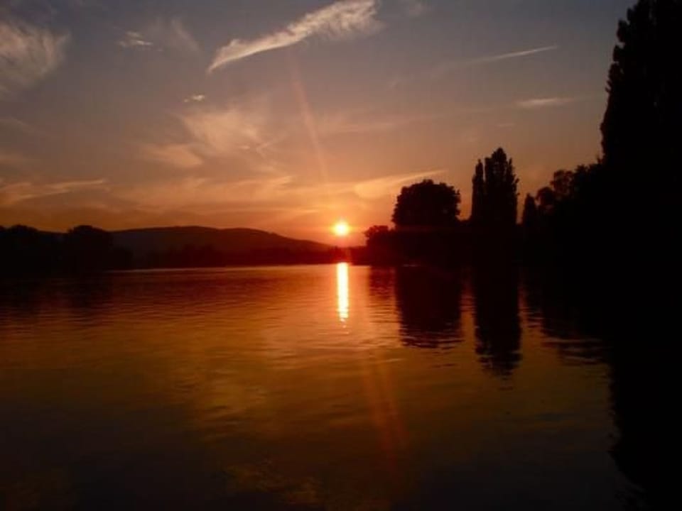 Haus am See mit direktem Seeanstoss Vacation rental in Canton of Zurich