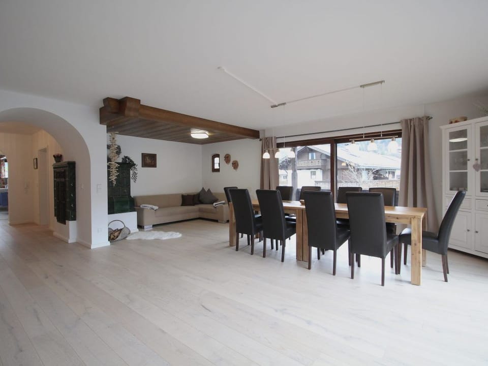 Wohnung in Garmisch mit großem Balkon Apartment in Garmisch-Partenkirchen