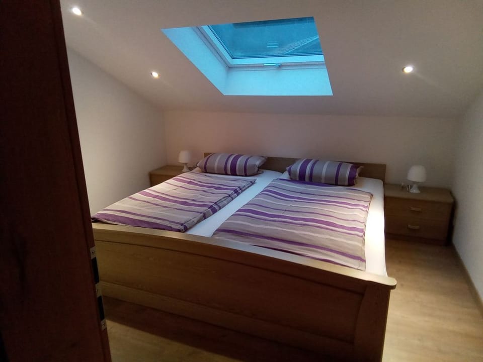 Exclusive Ferienwohnung mit Balkon Apartment in Straubing-Bogen