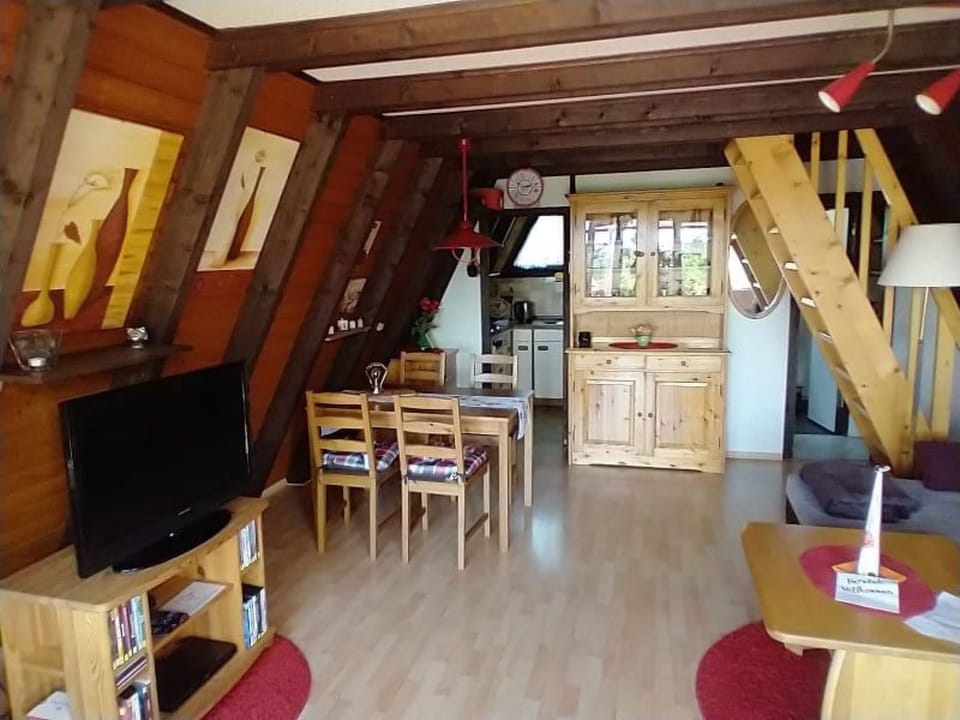 Haus am See mit Fasssauna, Liegewiese und Grill Vacation rental in South Bohemian Region