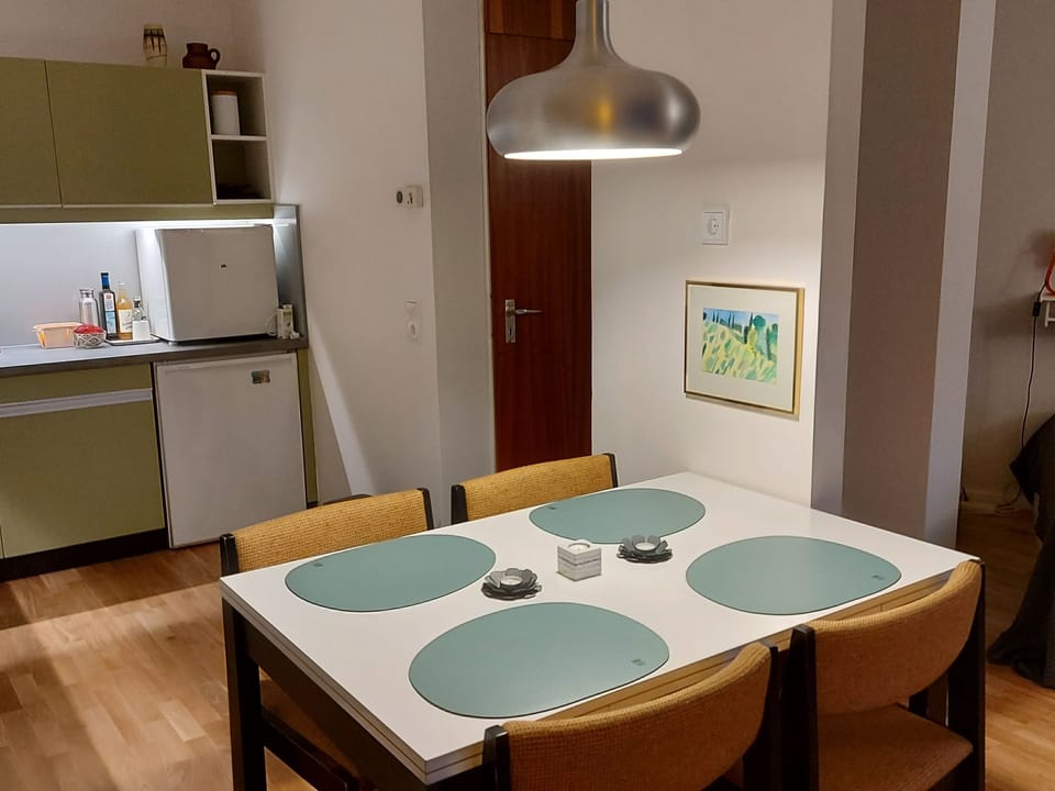Große Wohnung in Gleislhof mit Möbliertem Balkon Apartment in Bavaria