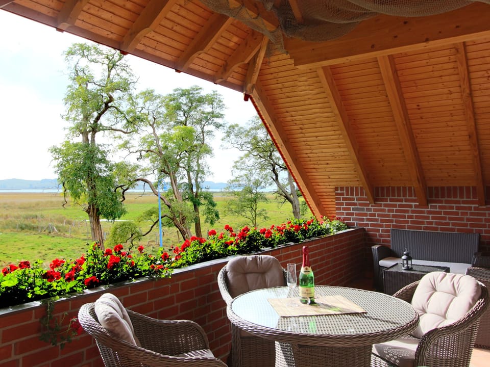 Landhaus "To Hus" - Fewo Störtebeker mit Kamin Apartment in Mecklenburg-Vorpommern, Germany
