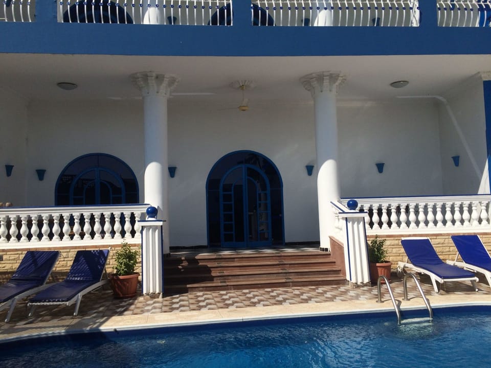 Studio mit Pool, Garten und Dachterrasse Apartment in Luxor