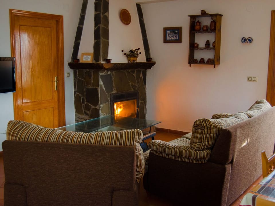 Schönes Haus in Anlage mit Schwimmbad Vacation rental in Alpujarra Granadina