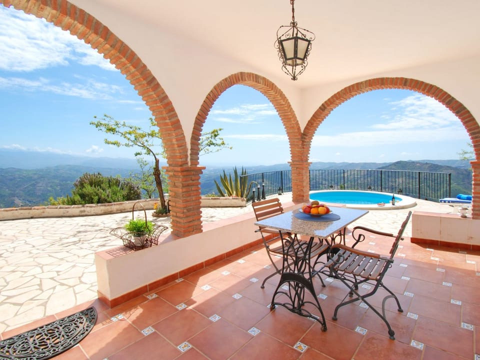 Ein Traumurlaub im Herzen von Andalusien. Vacation rental in Axarquía