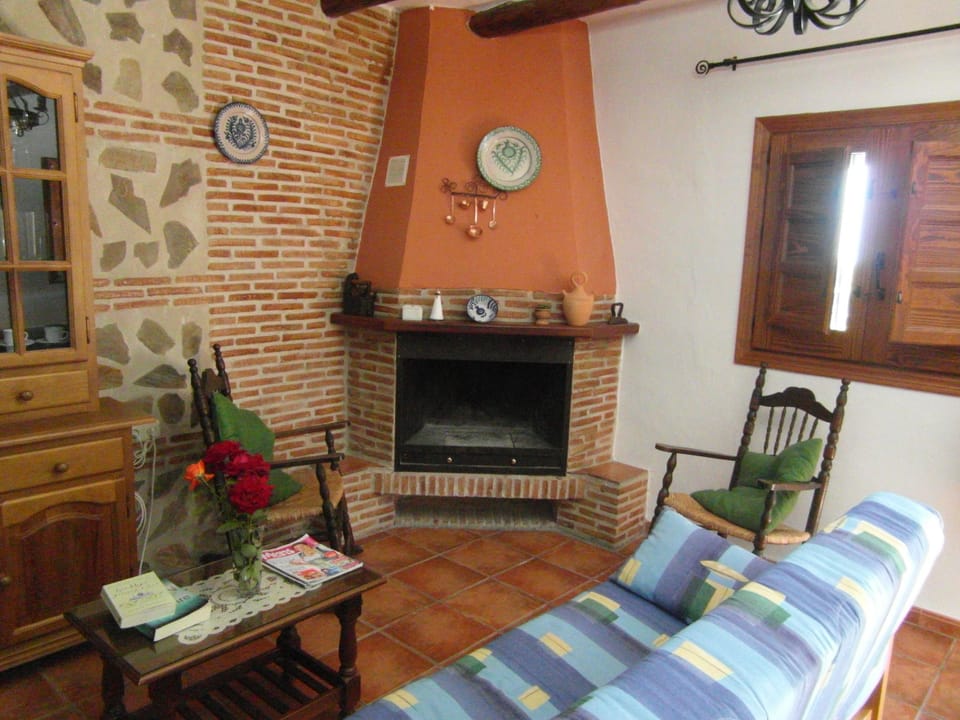 mit umzaunten Garten und privat Pool in der Nähe von Granada Vacation rental in Alpujarra Granadina