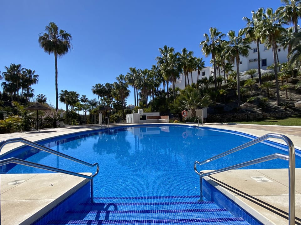 Pool Indoor