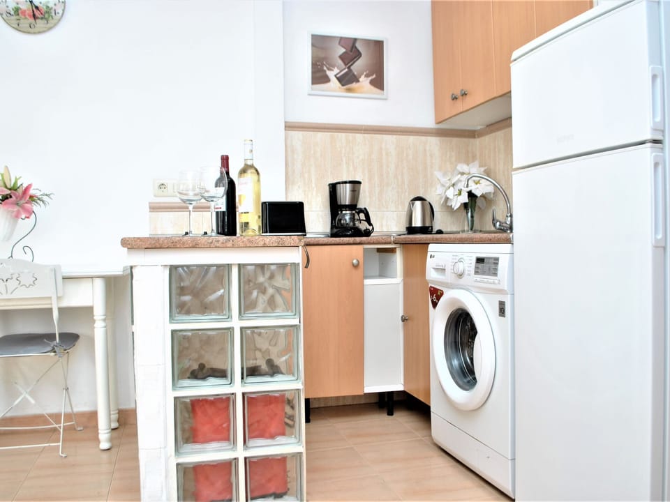 Erdgeschosswohnung mit Balkon für 4 Personen Apartment in Malaga
