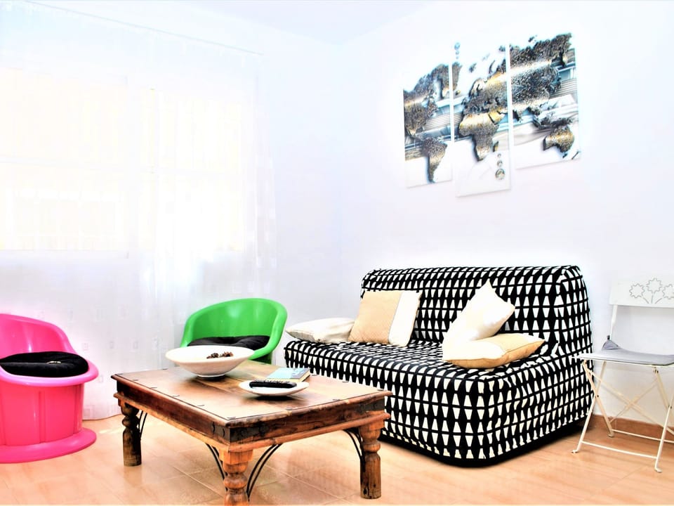 Erdgeschosswohnung mit Balkon für 4 Personen Apartment in Malaga