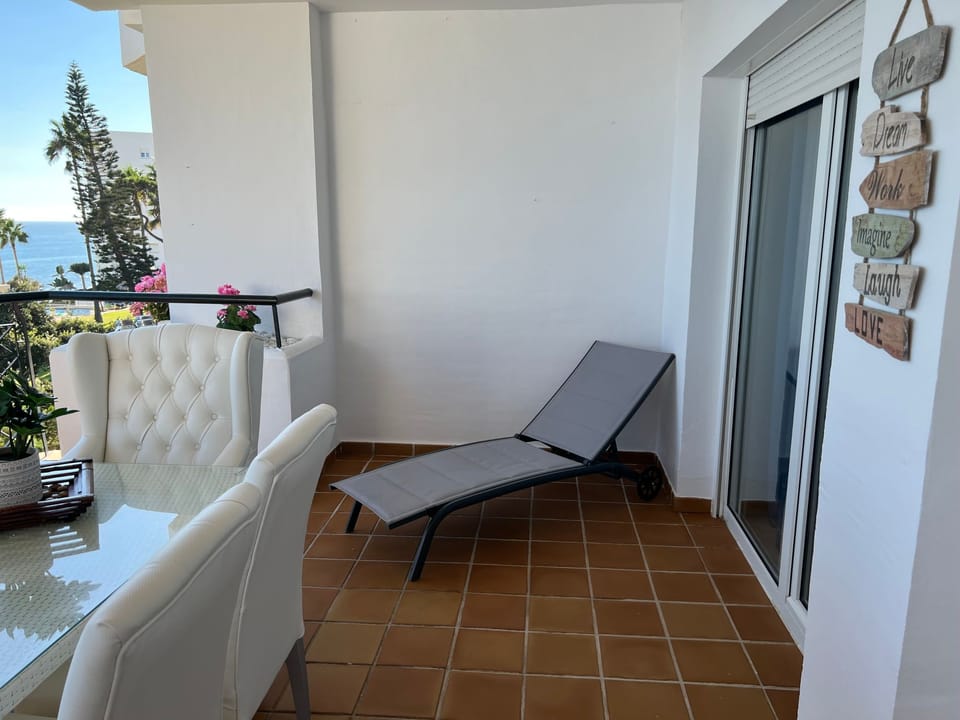 in Sitio De Calahonda mit Privatem Parkplatz und Apartment in Sitio de Calahonda