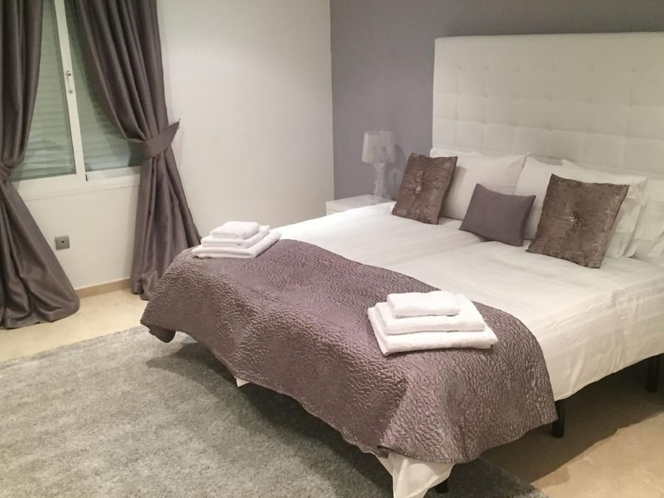 Villa Issabella für 16 Personen Vacation rental in Marbella