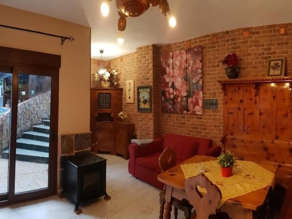 Schönes Haus mit Pool und Garten auf Teneriffa Vacation rental in Abona