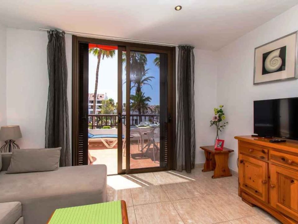 Parque Santiago II Apartment in Playa de las Americas