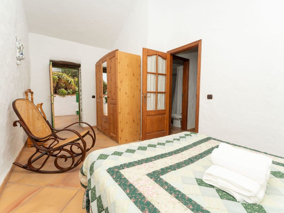 Finca "Casa Verde" mit Garten, Terrasse und Grill Vacation rental in Abona