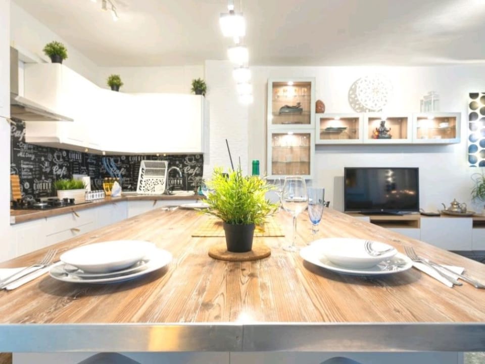 GRAN CANARIA , SCHÖNE WOHNUNG, PERFEKTES HOME OFFICE, HIGH SPEED WIFI, TV SAT. Apartment in Gran Canaria