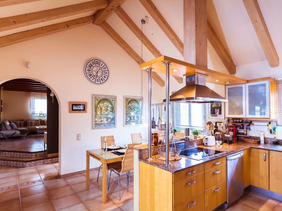 Strandnahes Ferienhaus Hibiscus mit privatem Pool Vacation rental in Corralejo