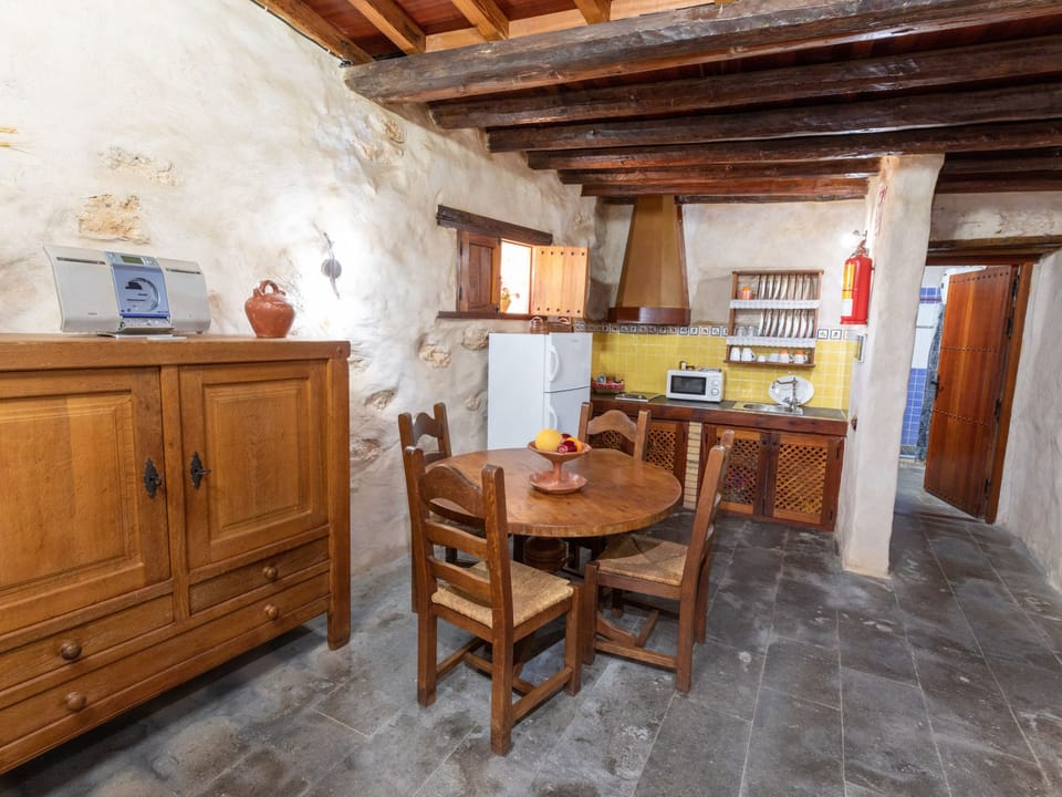 "Tamasite ajuy" mit Schwimmbad Vacation rental in Maxorata