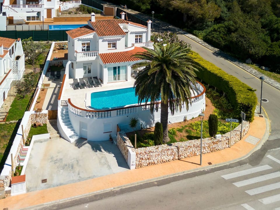 Strandnahe Villa German mit großer Poolterrasse Vacation rental in San Jaime Mediterráneo