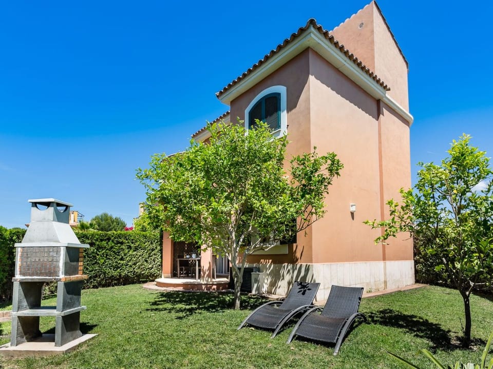 Schönes, mediterranes Ferienhaus Vacation rental in Migjorn