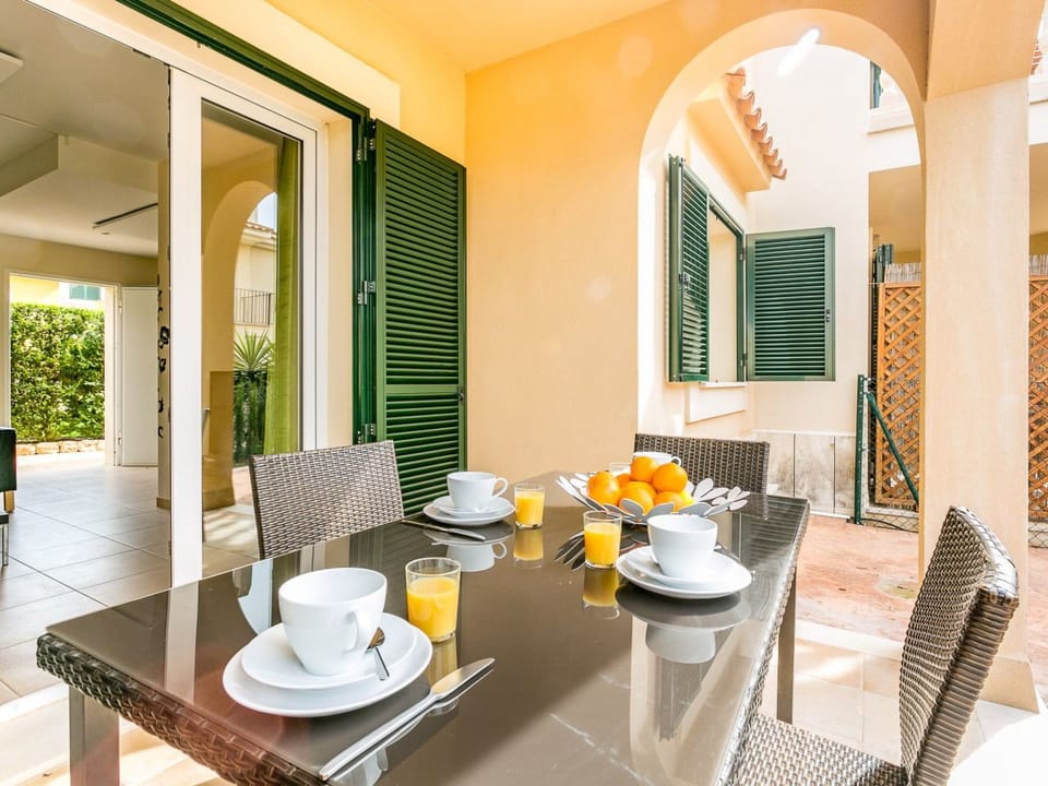 mit Dachterrasse und Meerblick Vacation rental in Migjorn