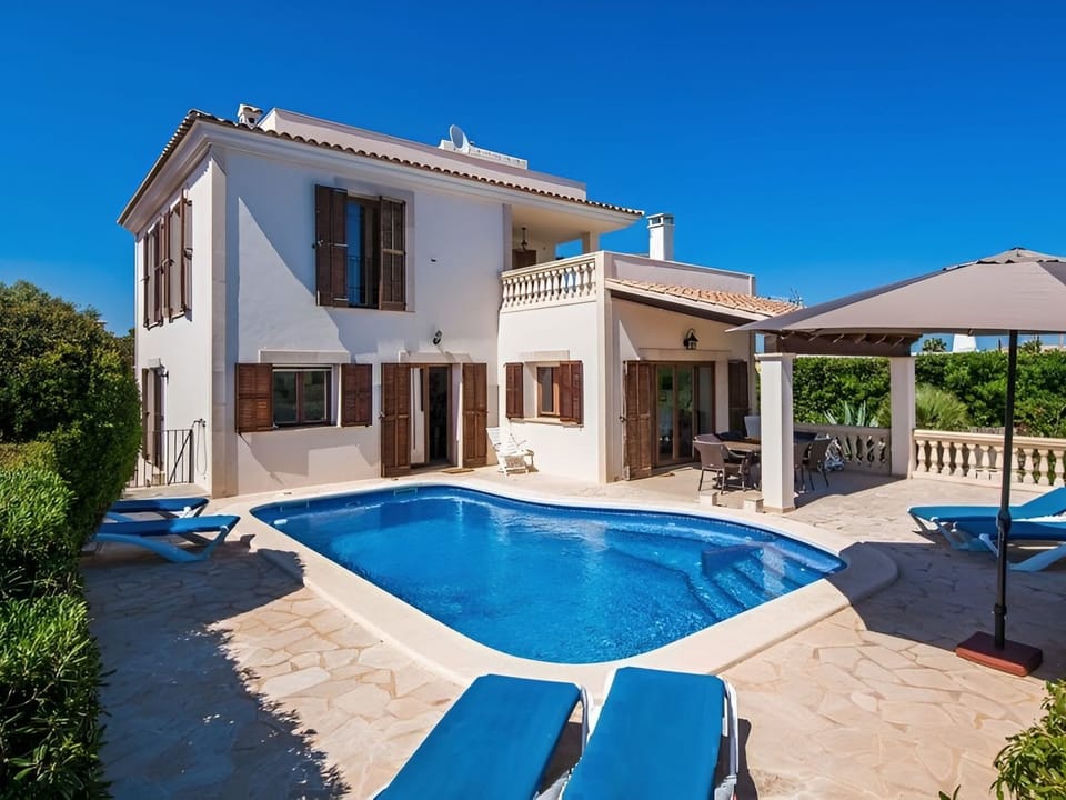Villa "Amador" privater Pool und Meerblick Vacation rental in Migjorn