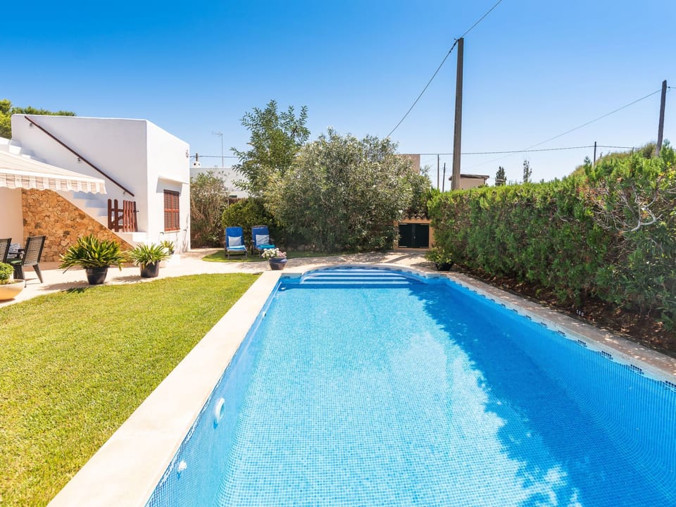Villa mit privatem Pool für 4 Personen Vacation rental in Migjorn