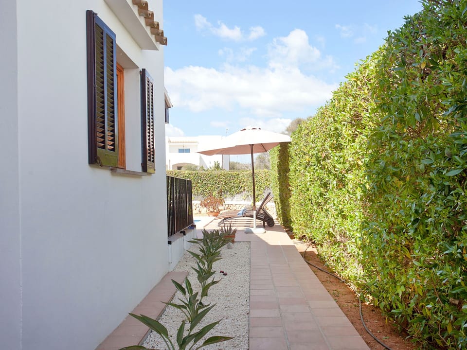 Chalet "Casa Hector" 300m vom Strand und Schwimmbad entfernt Vacation rental in Cala Ferrera