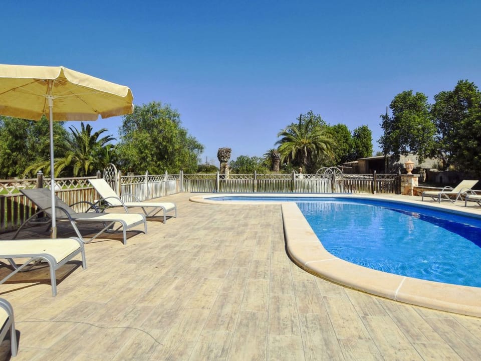 Haus in Costitx mit Pool für 12 Personen Vacation rental in Pla de Mallorca