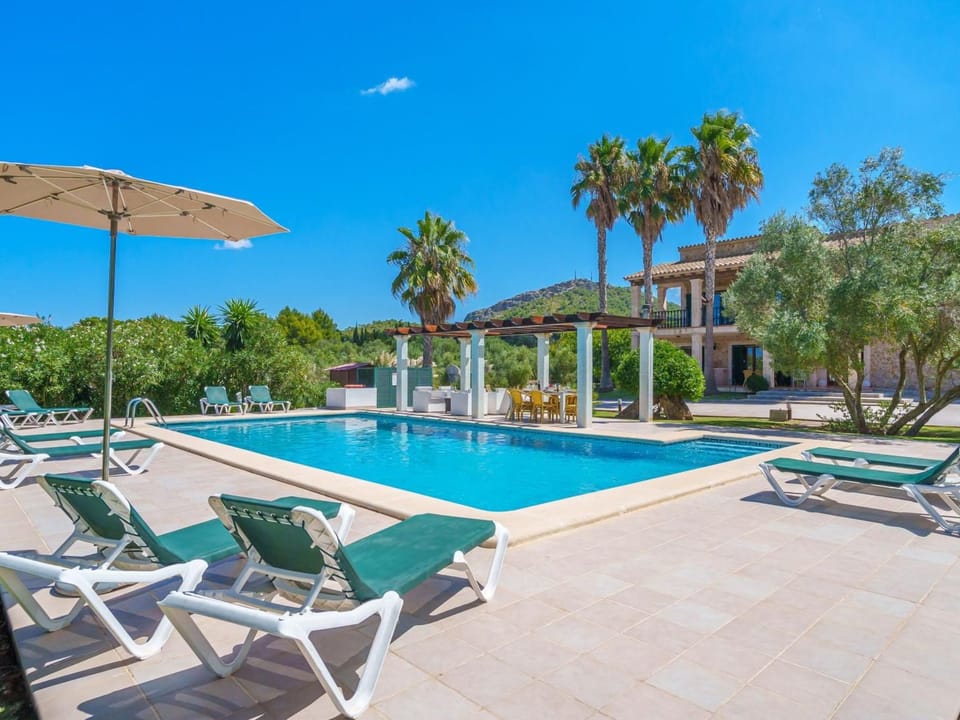 Schönes Landhaus mit Pool für 10 Personen in Str Vacation rental in Raiguer