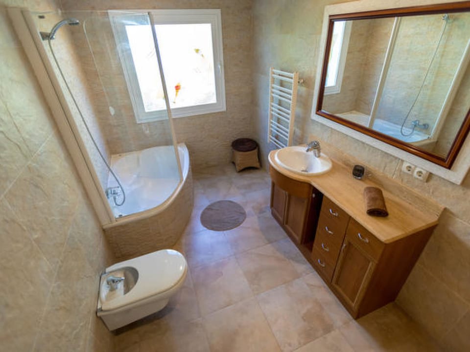 Bathroom / Wellness