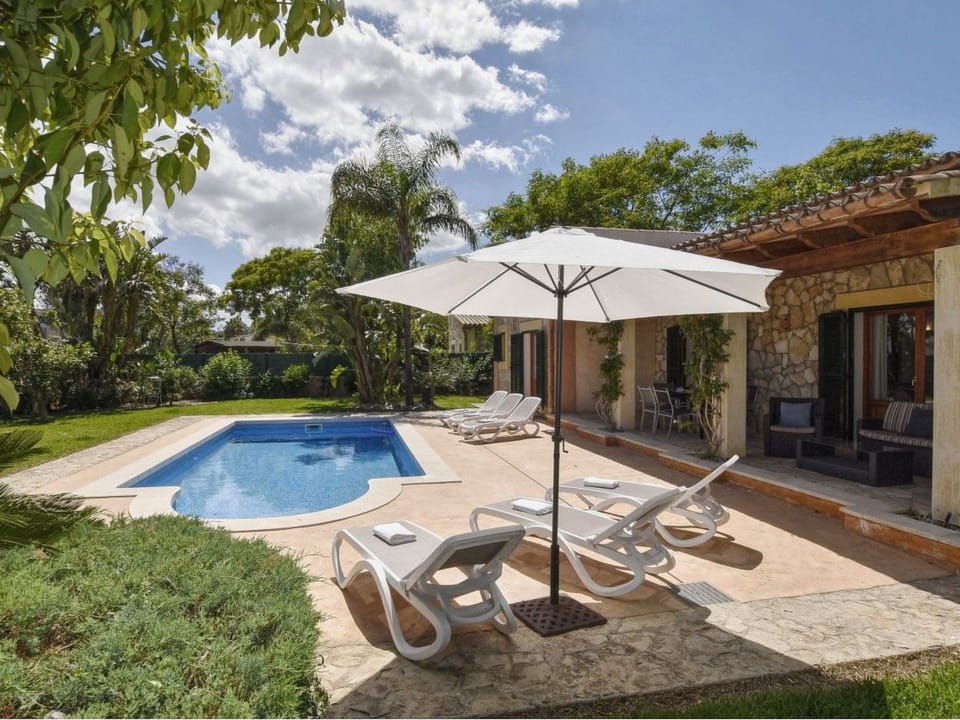 Moderne Villa mit privatem Pool in Crestatx Vacation rental in Pla de Mallorca