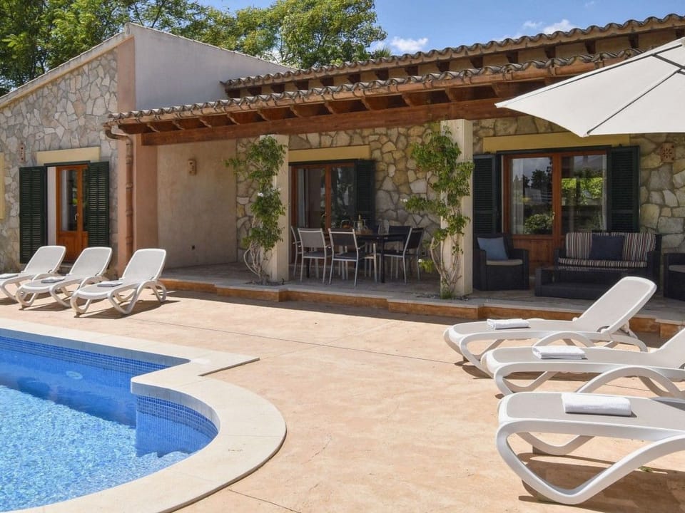 Moderne Villa mit privatem Pool in Crestatx Vacation rental in Pla de Mallorca