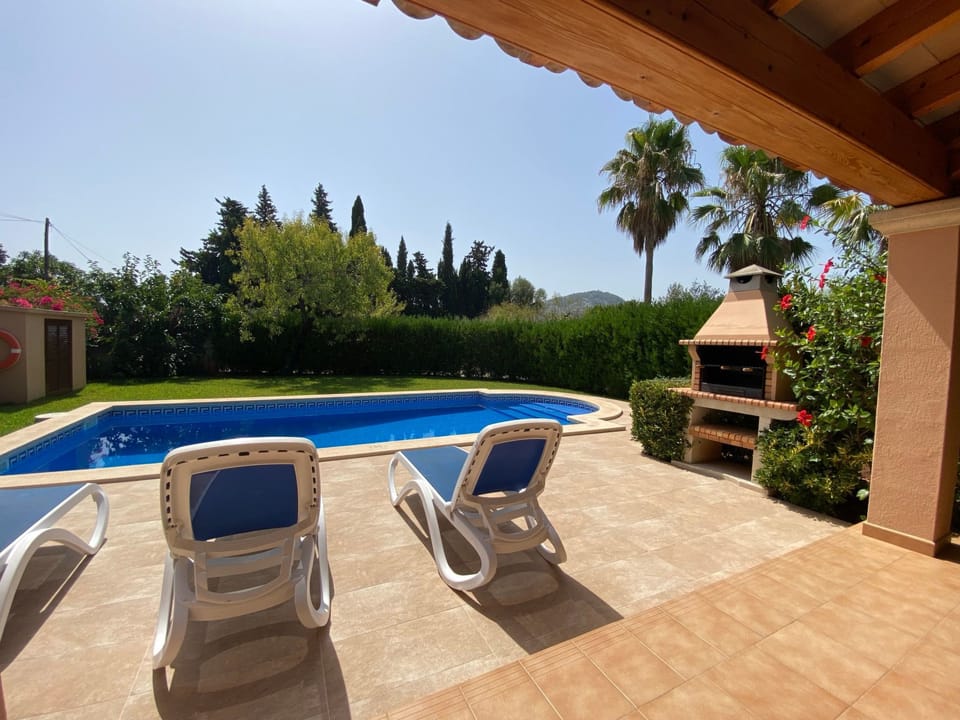 Finca mit Garten, Grill und Terrasse Vacation rental in Raiguer