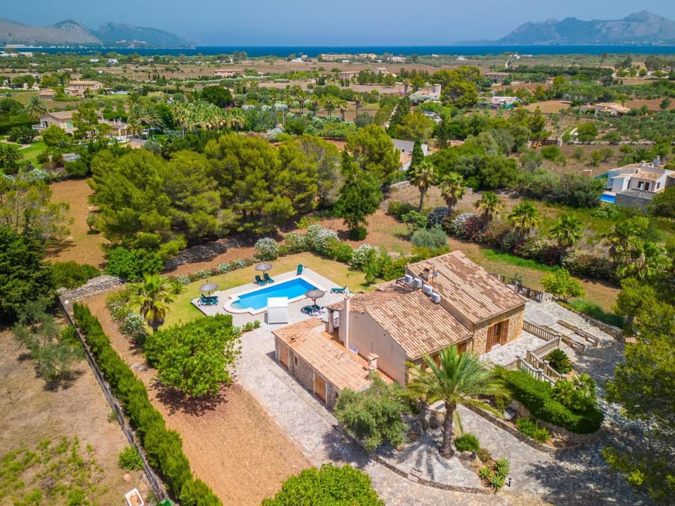 Almadrava Vacation rental in Raiguer