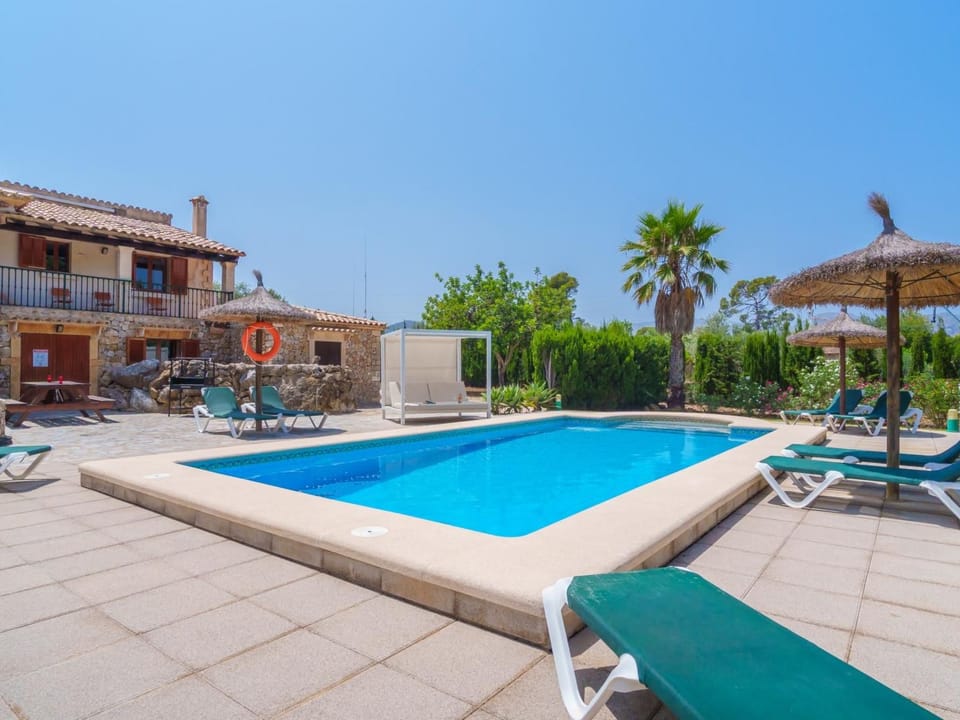 Almadrava Vacation rental in Raiguer