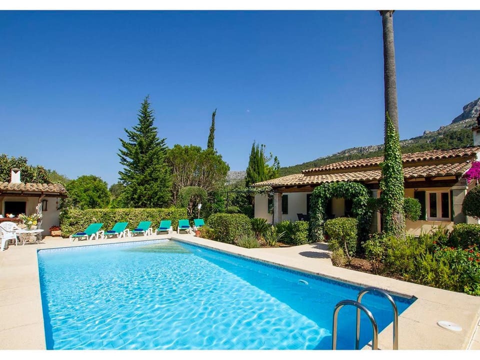 Fantastische Villa in einer ruhigen Gegend in der Nähe von Pollensa Vacation rental in Raiguer