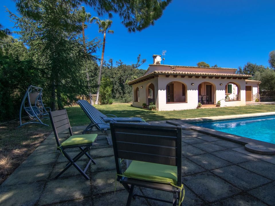 Finca mit Garten, Grill und Terrasse Vacation rental in Raiguer