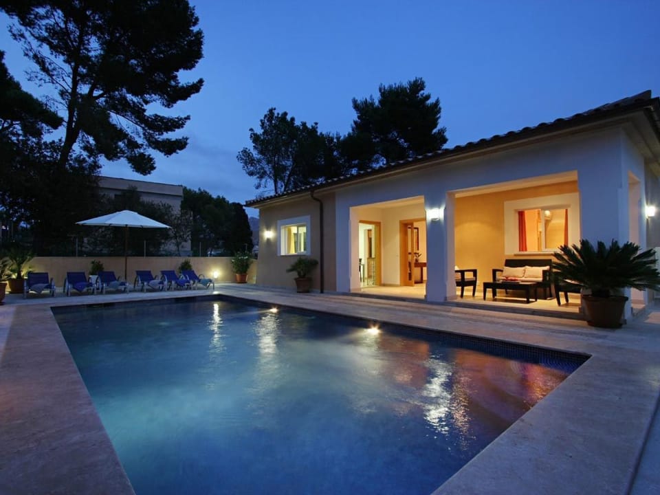 Villa Medina, Cala Sant Vicenç Vacation rental in Serra de Tramuntana