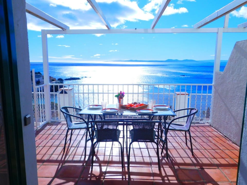 mit privatem Garten und Terrasse Vacation rental in Roses