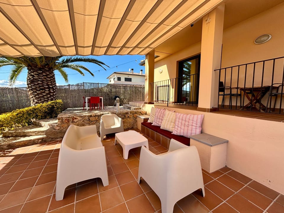 Villa Tramuntana in l'Estartit mit privatem Pool Vacation rental in Baix Empordà