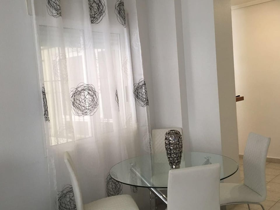 Moderne Ferienwohnung Finlandia mit kleinem Balkon Apartment in Torrevieja