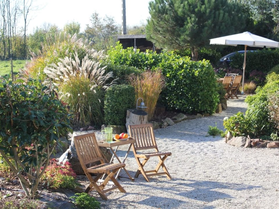in Sourdeval Les Bois mit Garten Vacation rental in Normandy