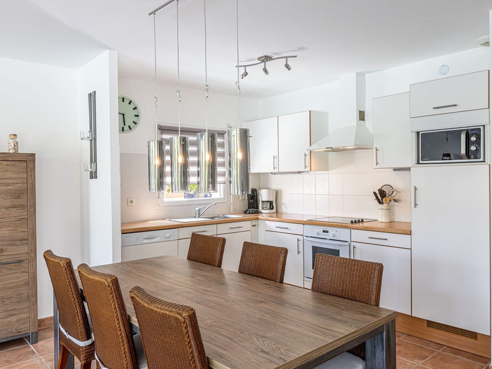 "Acacia" mit eigenem Pool Vacation rental in Château-d'Olonne
