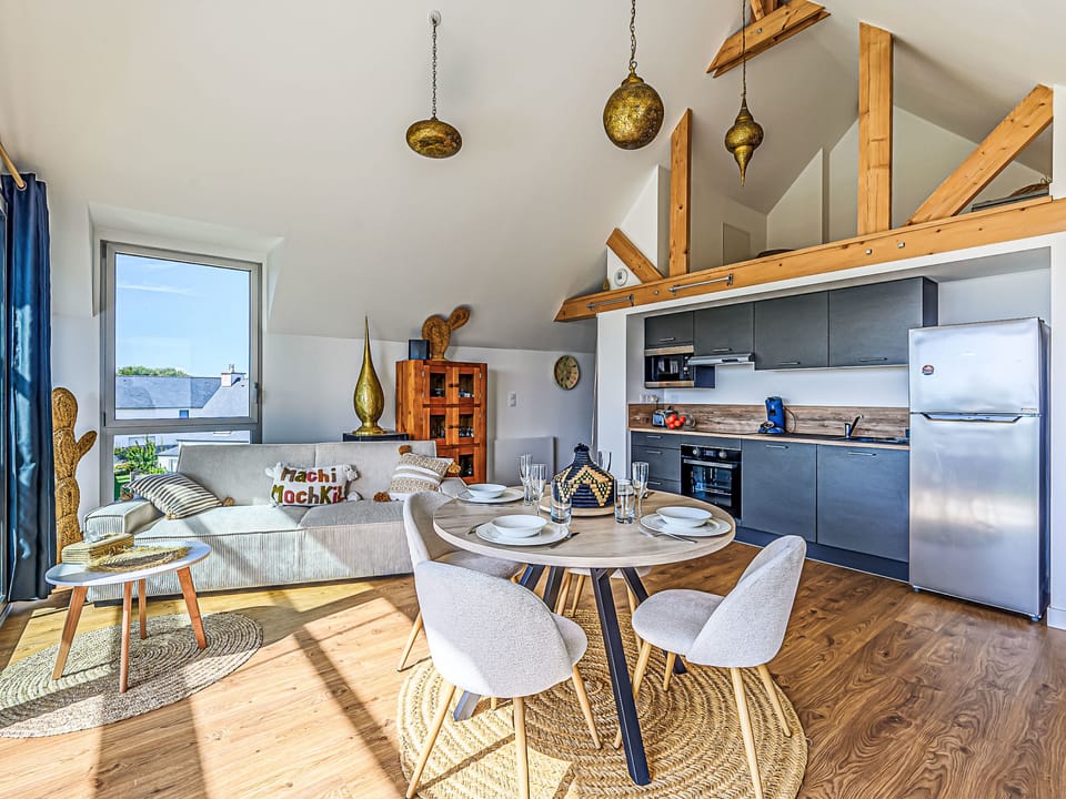 Kitchen / Dining Room