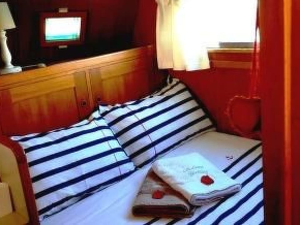 Yacht Time Out am Kai Apartment in Finistere