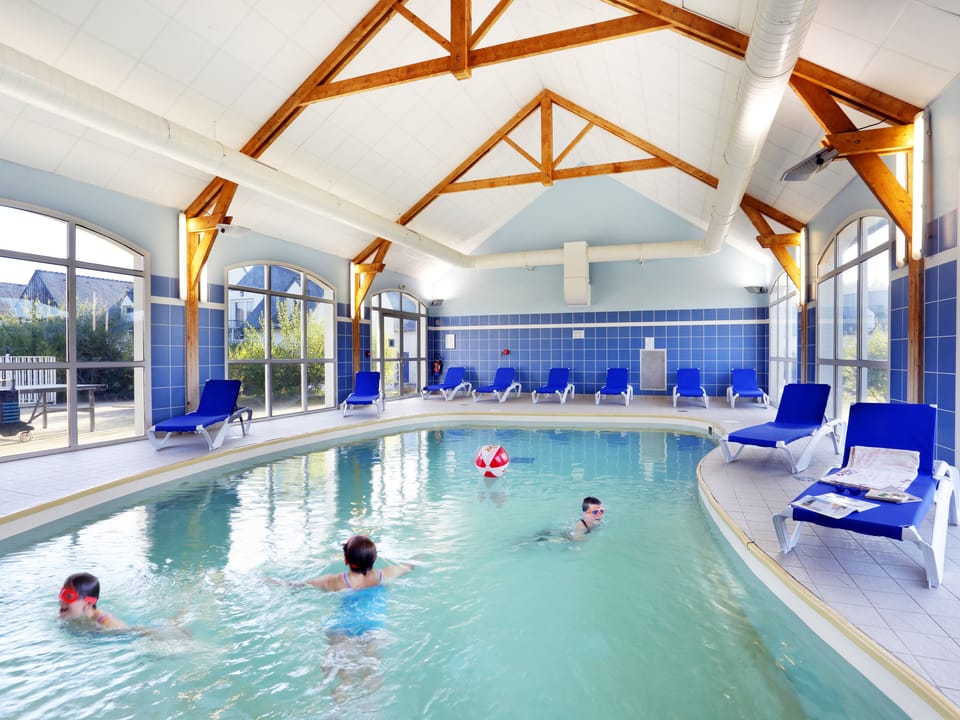 Pool Indoor