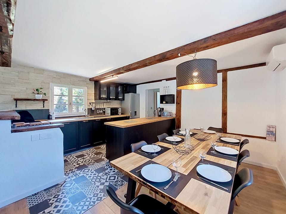 Kitchen / Dining Room
